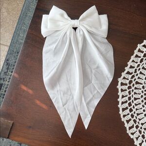 White Fabric Bow Hair Clip